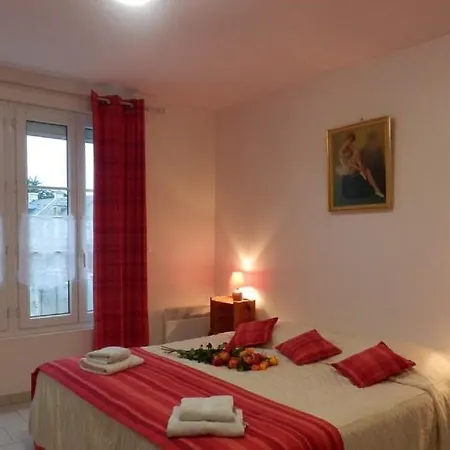 Place Alexandre Stanier N 7 Avec Terrasse 阿内勒