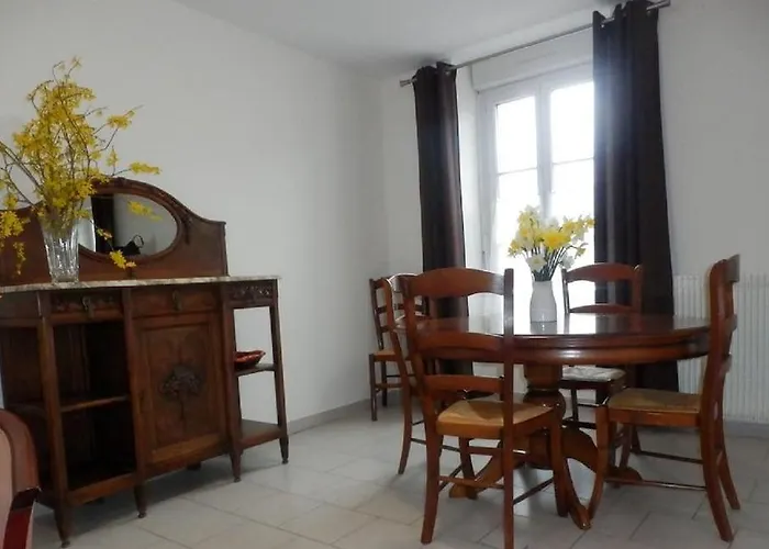 Place Stanier - - N°7