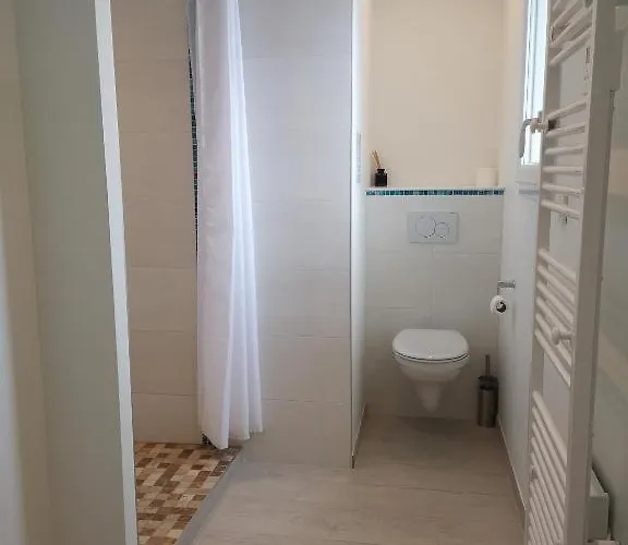 Place Stanier - - N°7 * Asnelles